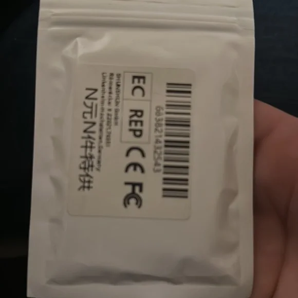 Tracking Device/Bluetooth Locator - Picture 4 of 4